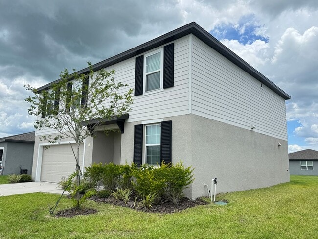 Building Photo - Available July 11th! Modern Elegance Meets...