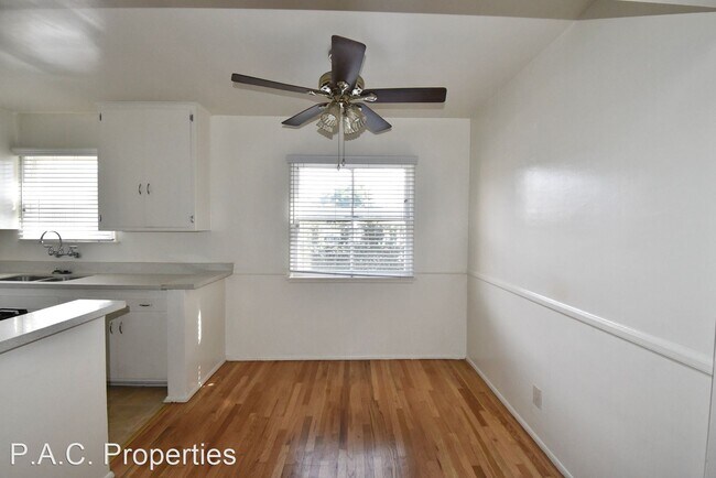 Foto del edificio - 1 br, 1 bath Apartment - 1212 N Hollywood ...