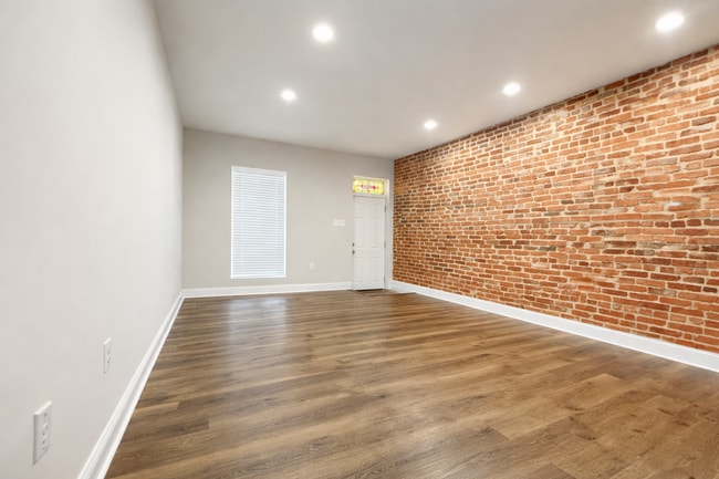 Building Photo - Beautiful Three-Bedroom Home In Baltimore