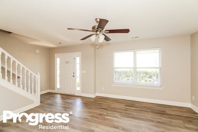 Building Photo - 2113 Anchor Ct