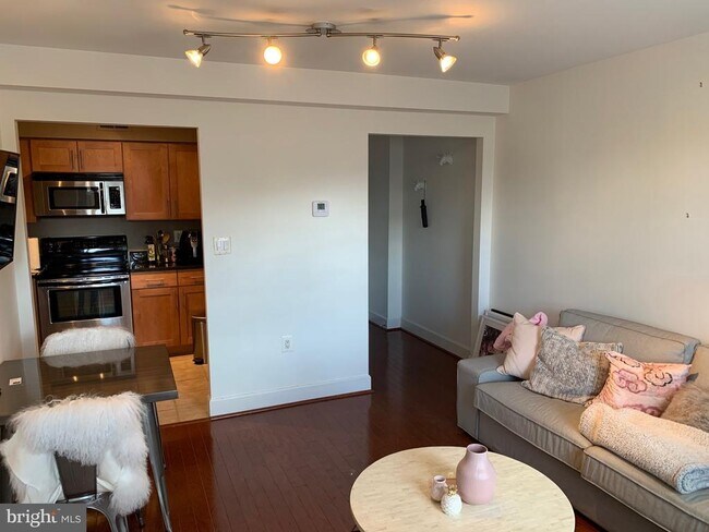 Foto del edificio - 3609 38th St NW