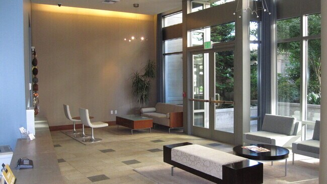Building Photo - 2121 Terry Ave