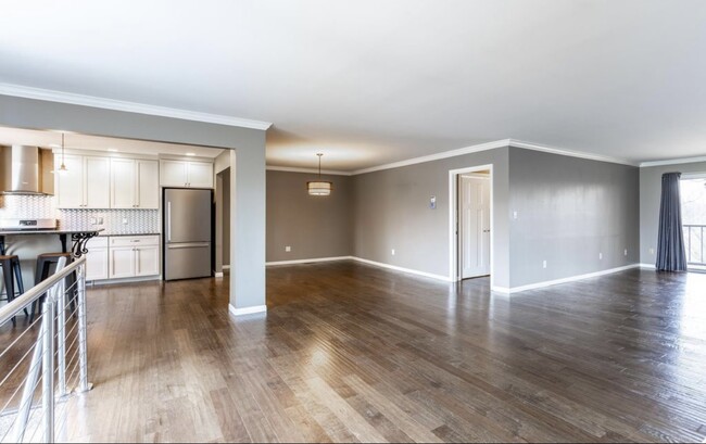 Building Photo - 3501 Spy Run Hill Dr