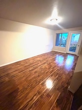 Building Photo - 4451 Midvale Ave N