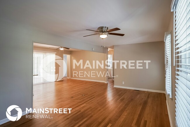 Foto del edificio - 4796 Forest Trail