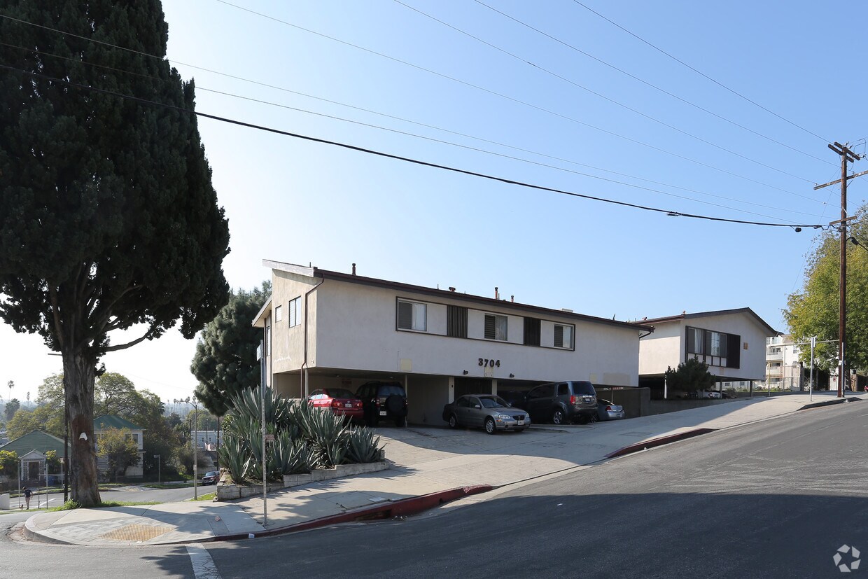 Primary Photo - 3704-3710 27th St