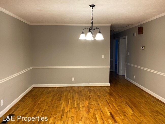 Building Photo - 3 br, 2 bath House - 508 Dunham Road