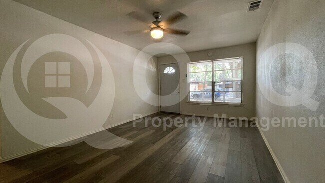 Foto del edificio - 13223 Southview Ln