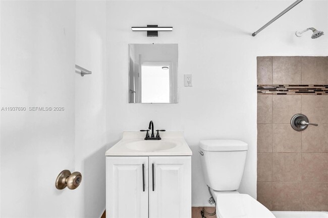 Foto del edificio - 1027 SW 3rd St