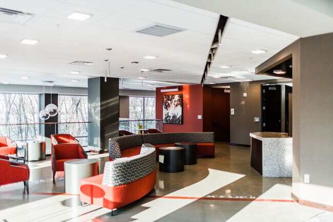 Foto del edificio - Red44 Apartments | Specials Available