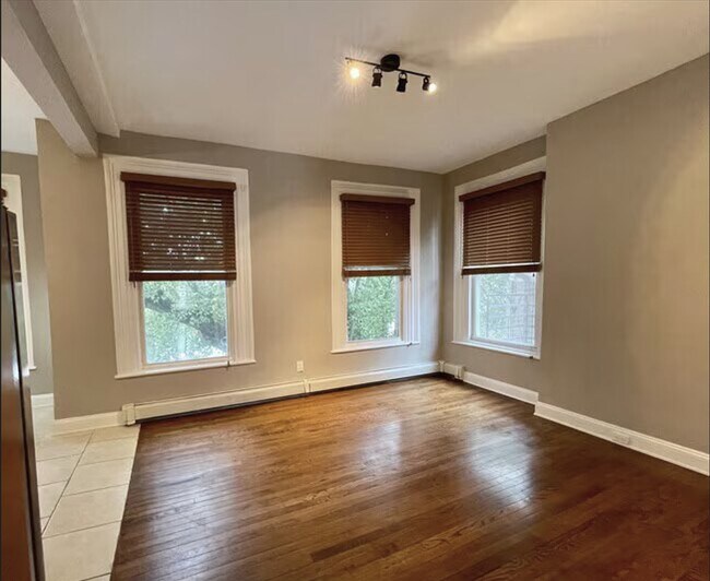Sala de estar - 81 Cannon St