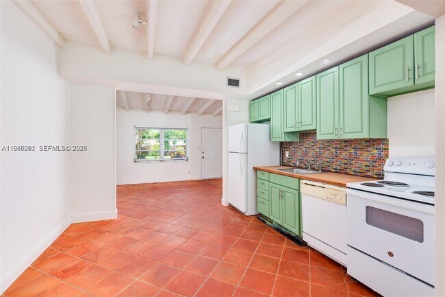 Foto del edificio - 1716 SW 12th Ct