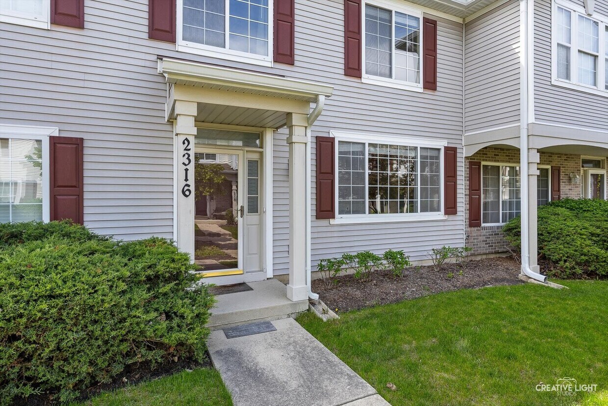 Foto principal - 2316 Reflections Dr