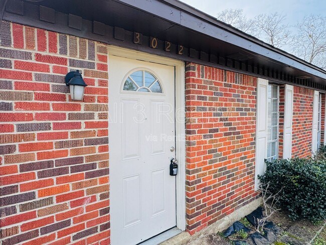 Building Photo - 3022 Montwood Dr