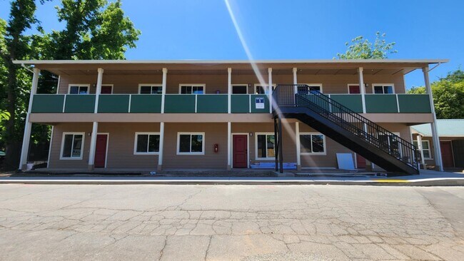 Foto del edificio - 728 W 1st Ave