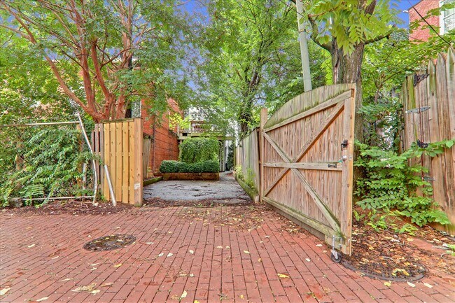 Parking Space - 221 M St NW