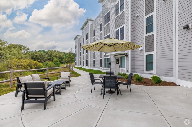 Building Photo - Community View Apartments