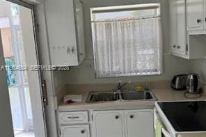 Building Photo - 201 NE 14th Ave