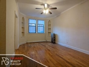 Building Photo - 4829 N Damen Ave