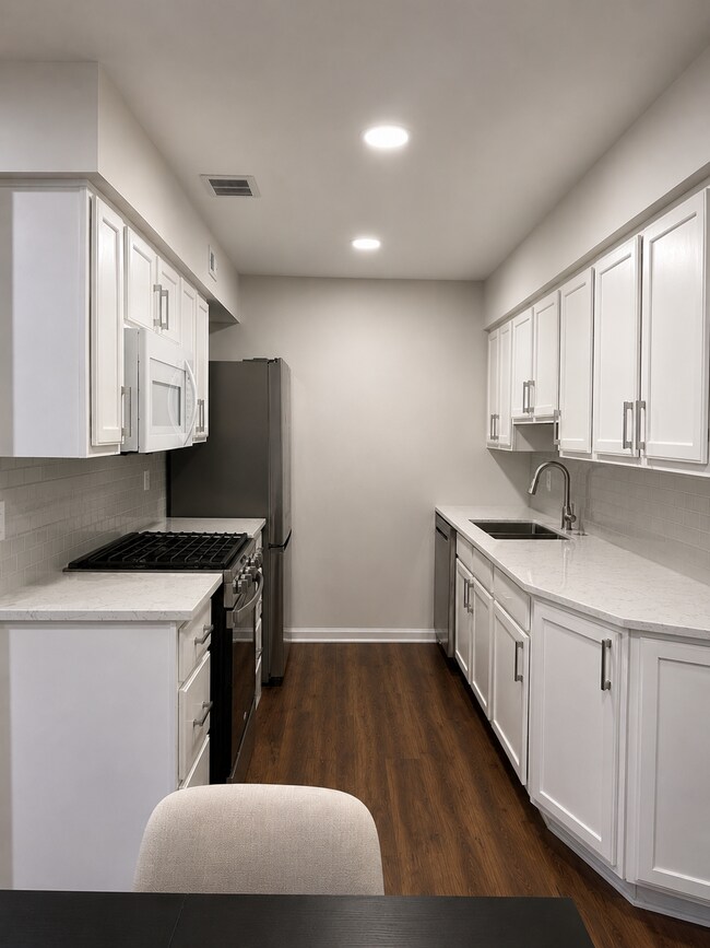 Foto del edificio - 1611 N Windsor Dr
