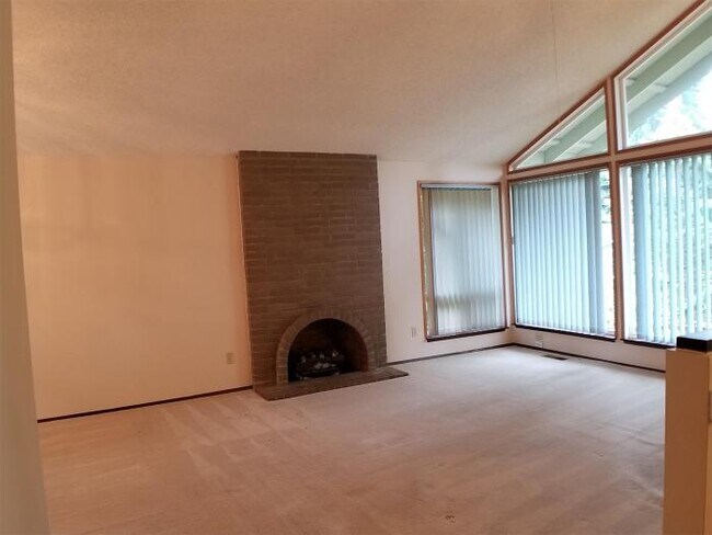Foto del edificio - 3 bedroom in Kirkland WA 98034