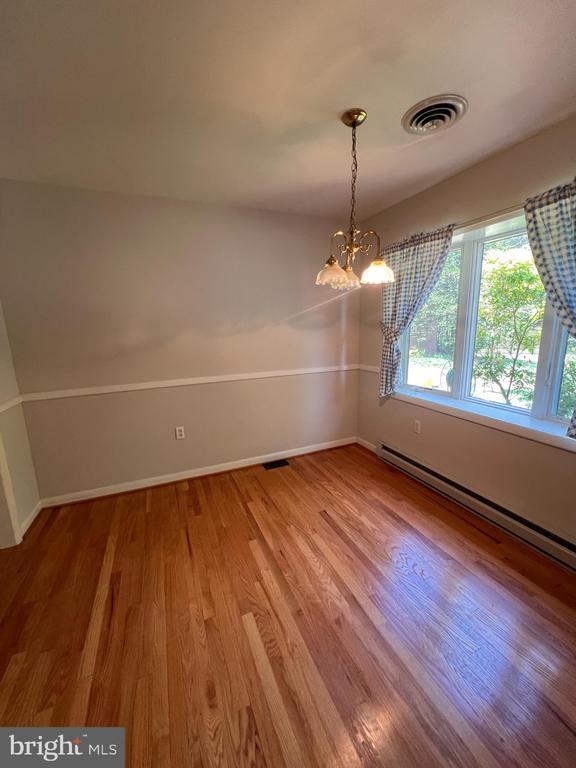 Building Photo - 245 Treeline Dr