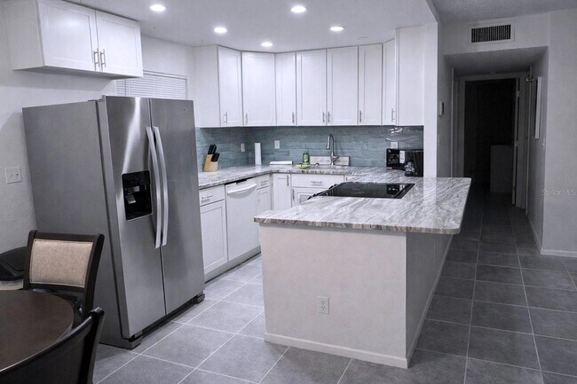 Foto del edificio - 3300 Fox Chase Cir