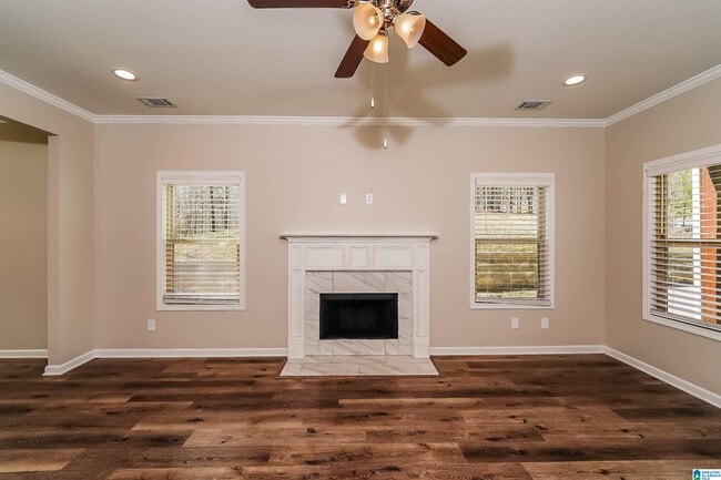 Building Photo - 2554 Summit Park Rd