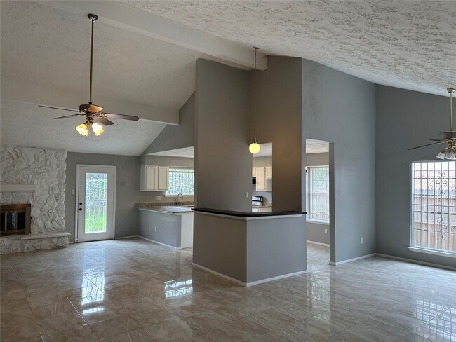 Building Photo - 14803 Wind Cave Ln