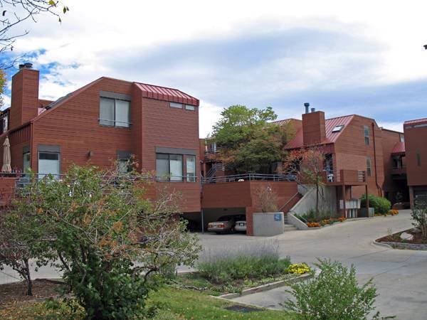 All Inclusive Fully Furnished 2 bed 2 bath in Heart of Downtown Boulder 90 day lease or longer - All Inclusive Fully Furnished 2 bed 2 bath in Heart of Downtown Boulder 90 day lease or longer