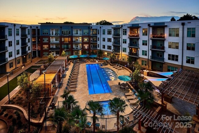 Foto del edificio - 345 Sharon Twp Ln