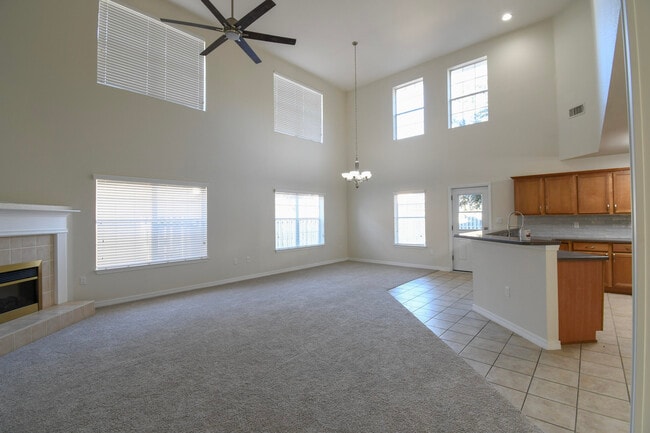 Building Photo - 735 Loblolly Bay Dr