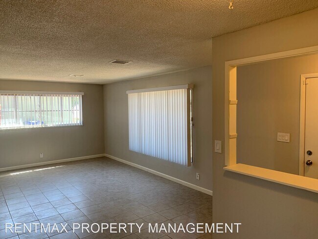 Building Photo - 3 br, 1 bath House - 421 FREEMAN AVE