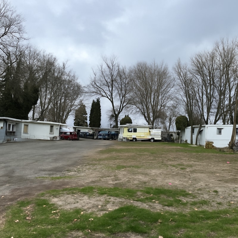 Building Photo - 1029 Cedar Ave