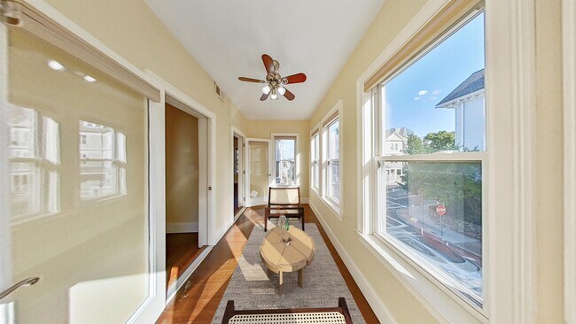 Foto del edificio - 81 Hillside St