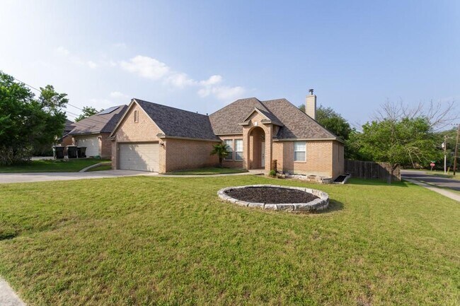 Building Photo - 1101 Cimarron Ct