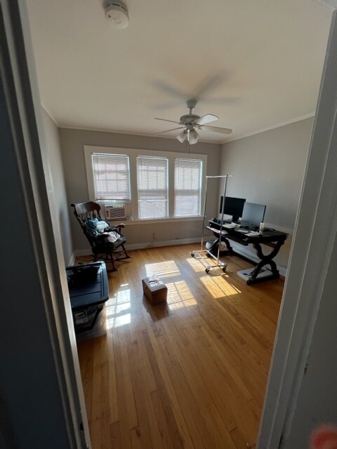 front bedroom - 412 S Craig Pl