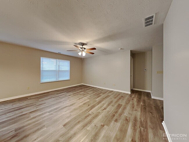 Building Photo - 7516 Pipestone Dr