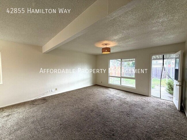 Building Photo - 42855 Hamilton Way