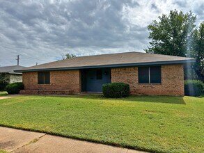 Building Photo - 4705 Trinidad Dr
