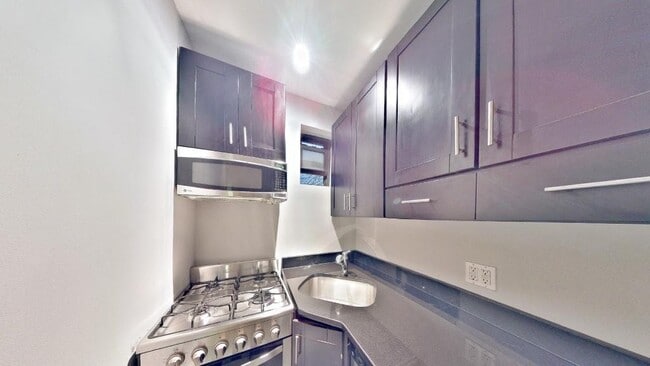 Foto del edificio - 230 E 32nd St