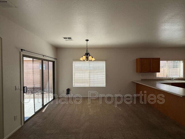Building Photo - 13849 W Maui Ln
