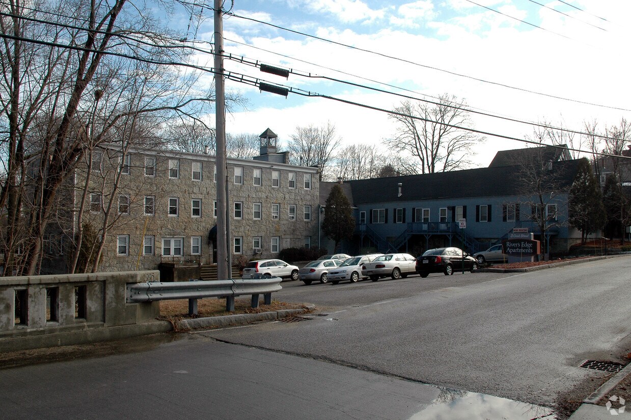 3 Cook St, Douglas, MA 01516 Apartments in Douglas, MA