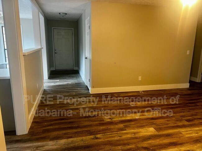 Foto del edificio - 95 Oakwood Dr