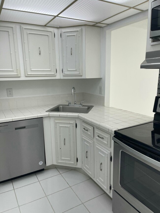 Building Photo - 801 Three Islands Boulevard