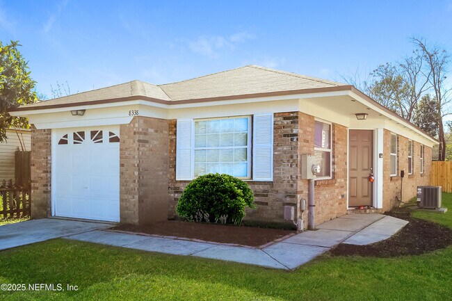 Building Photo - 8338 Century Point Dr S