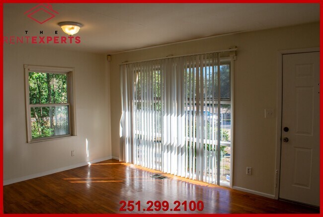 Building Photo - 4822 Princeton Dr