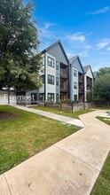 Building Photo - 3101 Govalle Ave