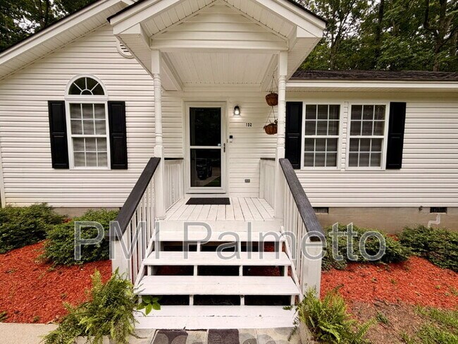 Foto del edificio - 152 Chatham Cir