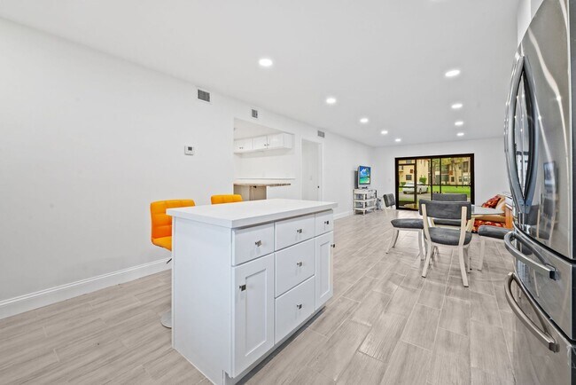 Foto del edificio - Fully Renovated 2 Bed / 2 Bath – Everything New!